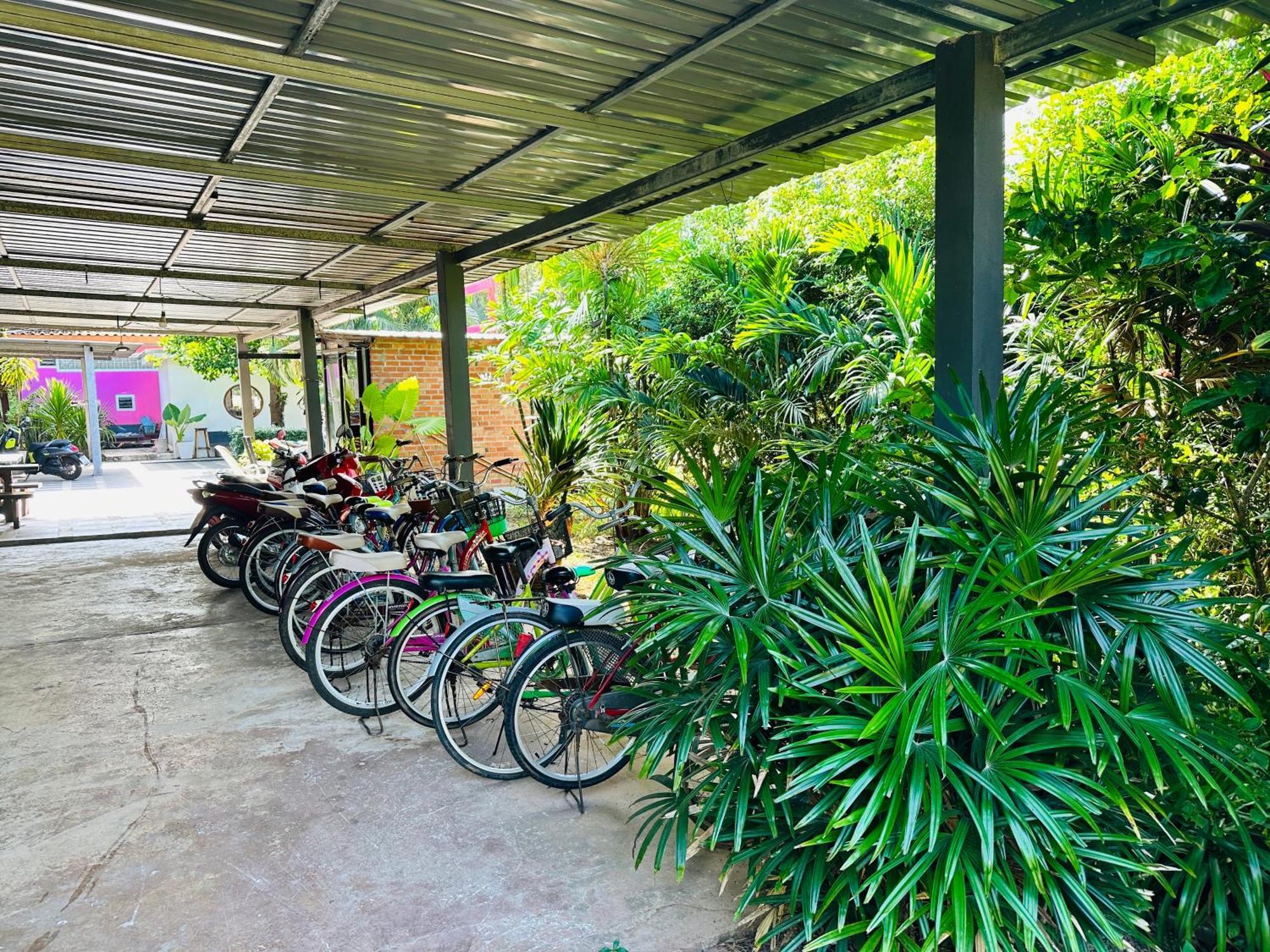 Koh Jum Bungalow & Hostel Exterior photo
